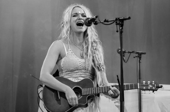 Katzenjammer on stage at Cropredy Festival 13 August 2015