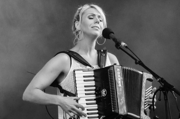 Katzenjammer on stage at Cropredy Festival 13 August 2015