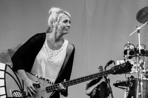 Katzenjammer on stage at Cropredy Festival 13 August 2015