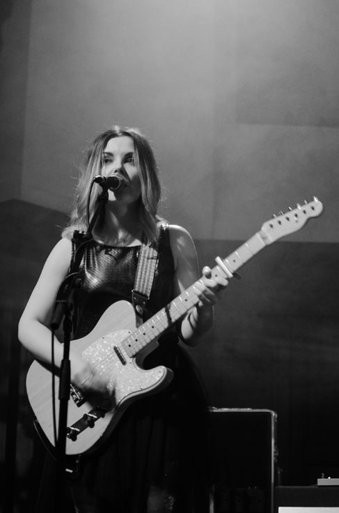 honeyblood-saint-lukes-2016-10 Honeyblood on stage at Saint Luke's Glasgow 8 December 2016