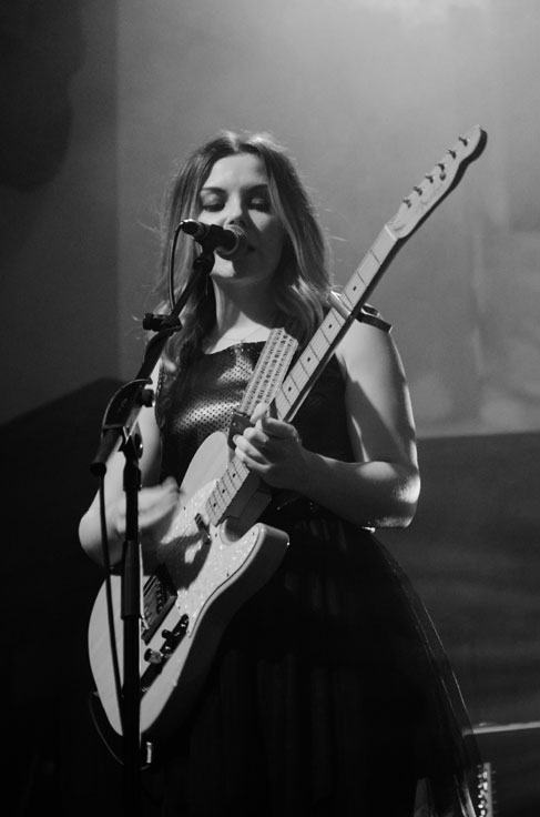 honeyblood-saint-lukes-2016-11 Honeyblood on stage at Saint Luke's Glasgow 8 December 2016