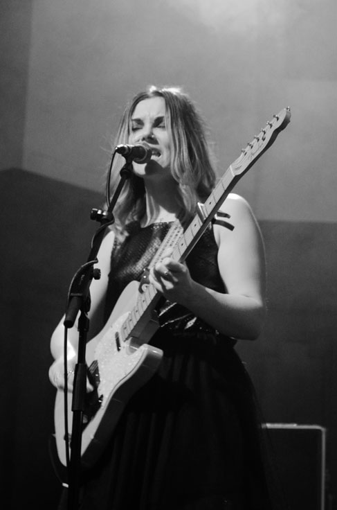 honeyblood-saint-lukes-2016-13 Honeyblood on stage at Saint Luke's Glasgow 8 December 2016