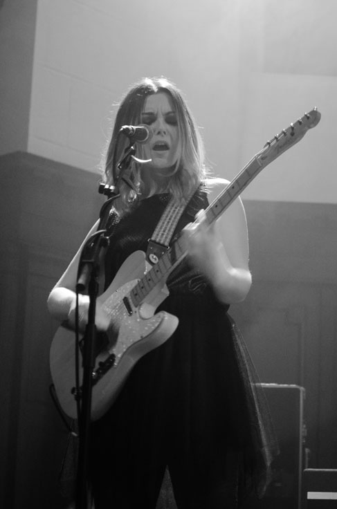 honeyblood-saint-lukes-2016-4 Honeyblood on stage at Saint Luke's Glasgow 8 December 2016