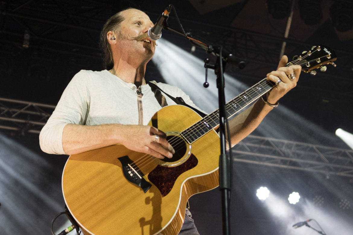 Del Amitri on stage at Glasgow Barrowlands on 28 July 2018