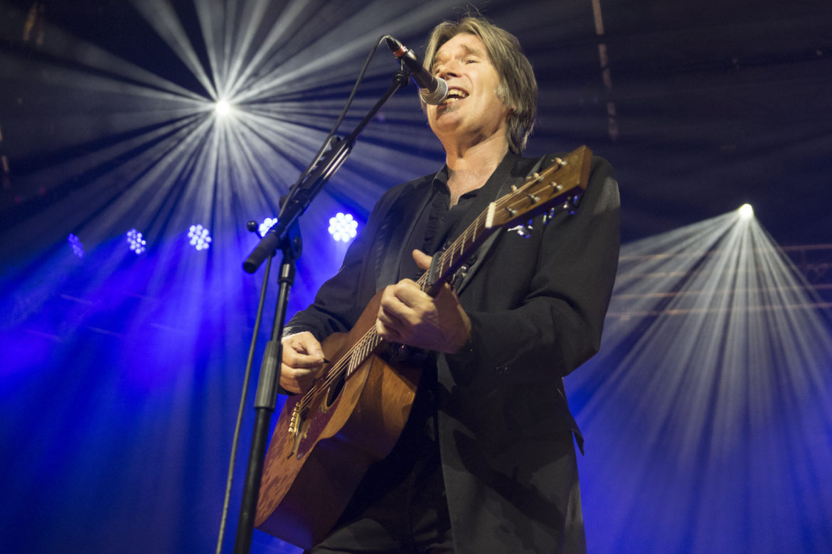 Del Amitri on stage at Glasgow Barrowlands on 28 July 2018