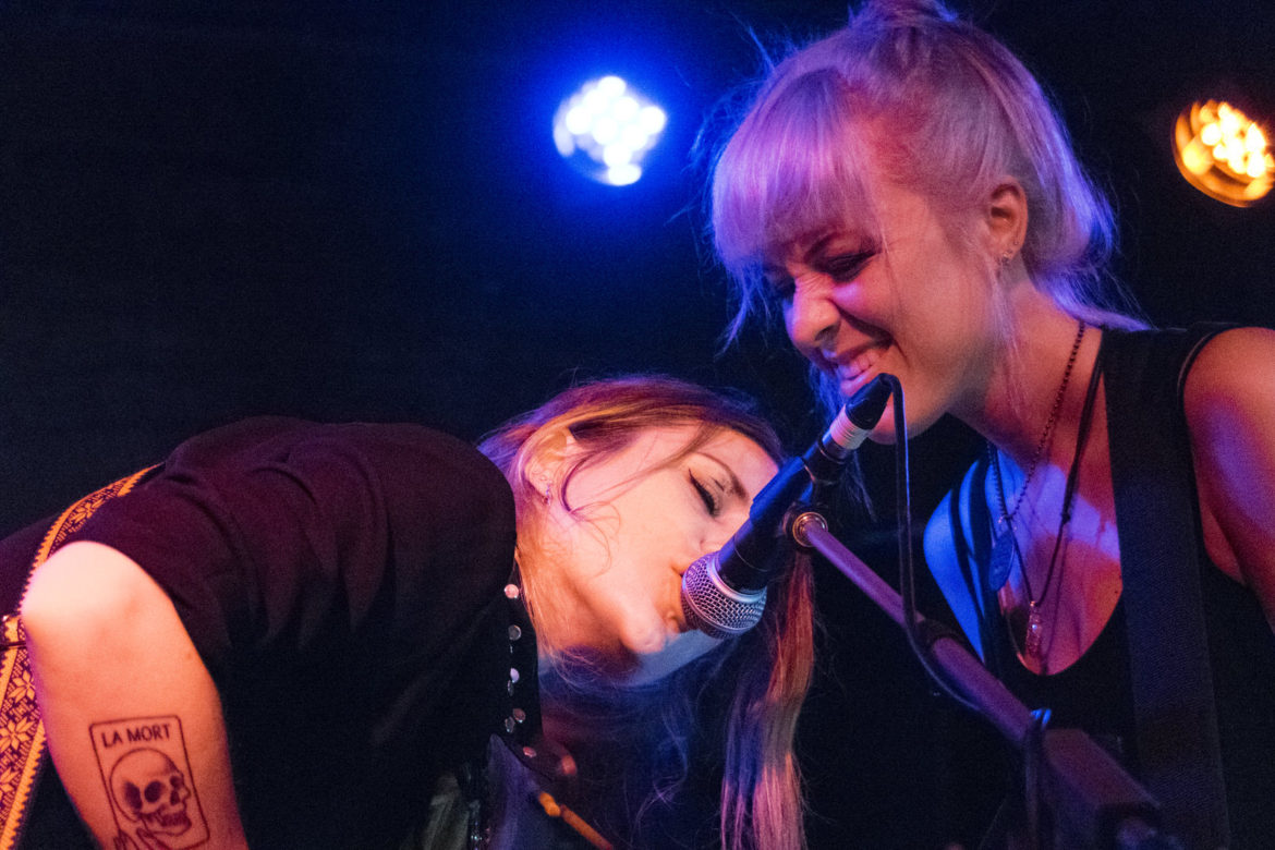 Larkin Poe on stage at Stereo in Glasgow on 22 May 2016