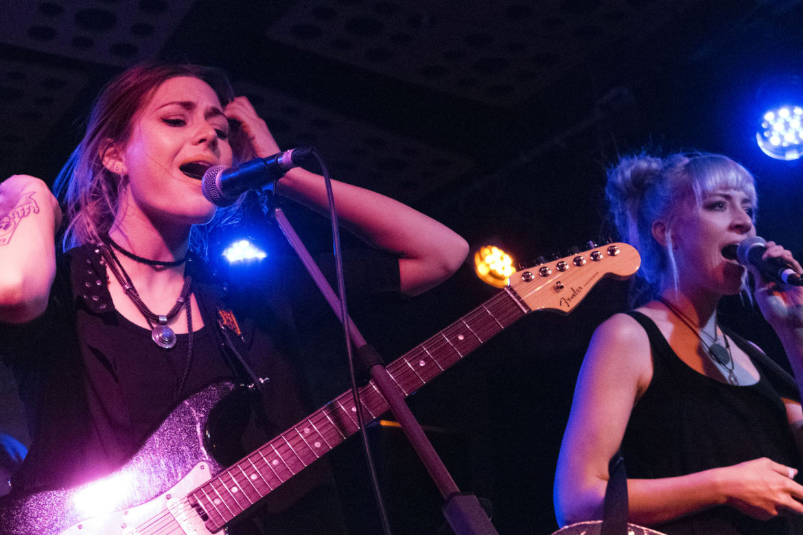 Larkin Poe on stage at Stereo in Glasgow on 22 May 2016